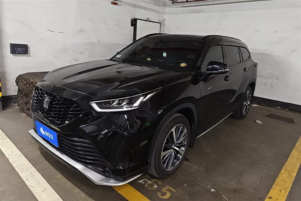Toyota Crown Land Cruiser
