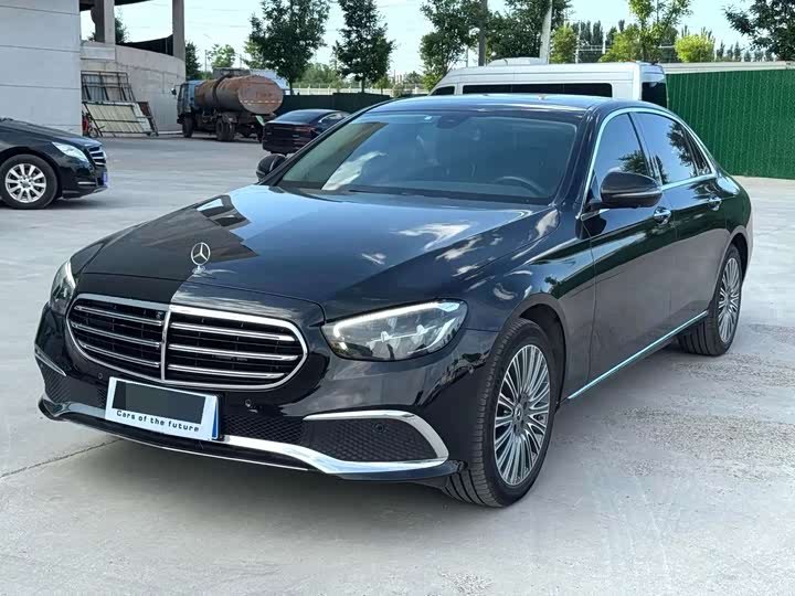 Mercedes-Benz E