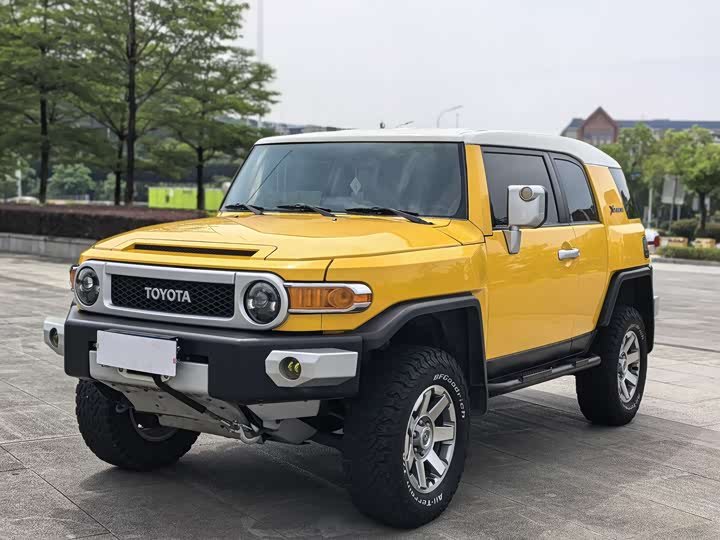 Toyota FJ
