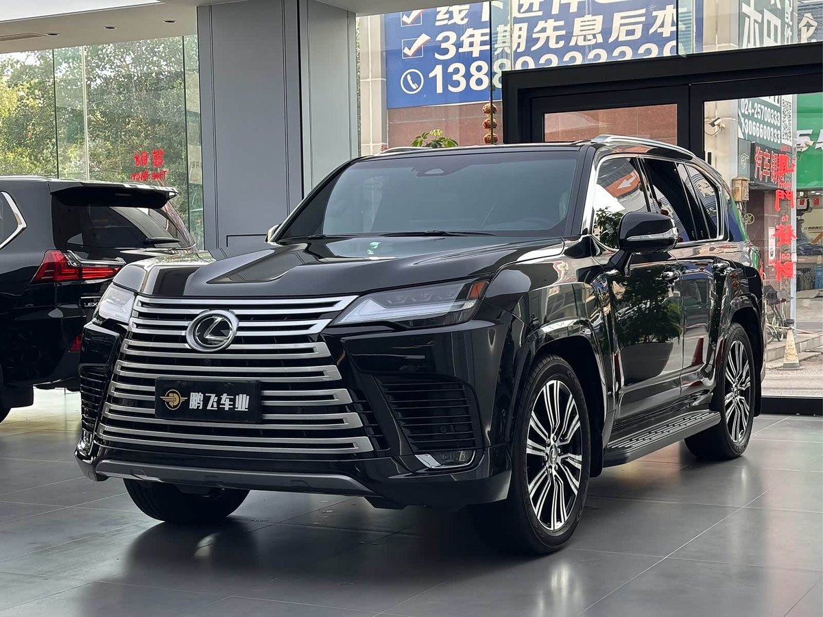 Lexus LX
