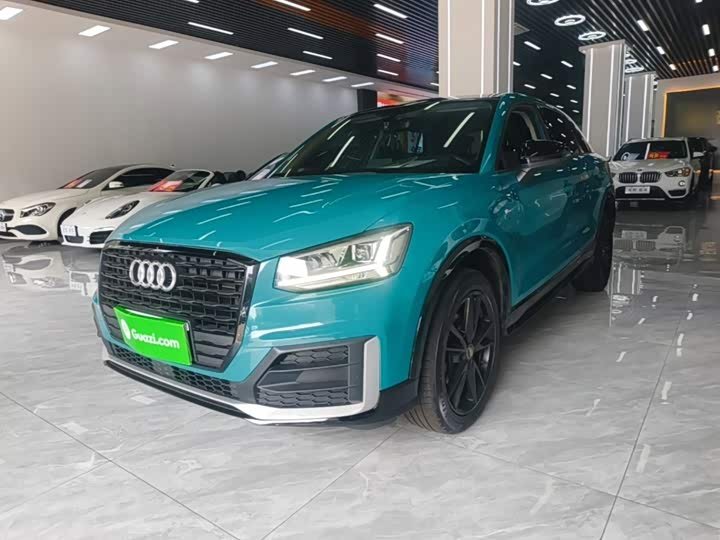Audi Q2L