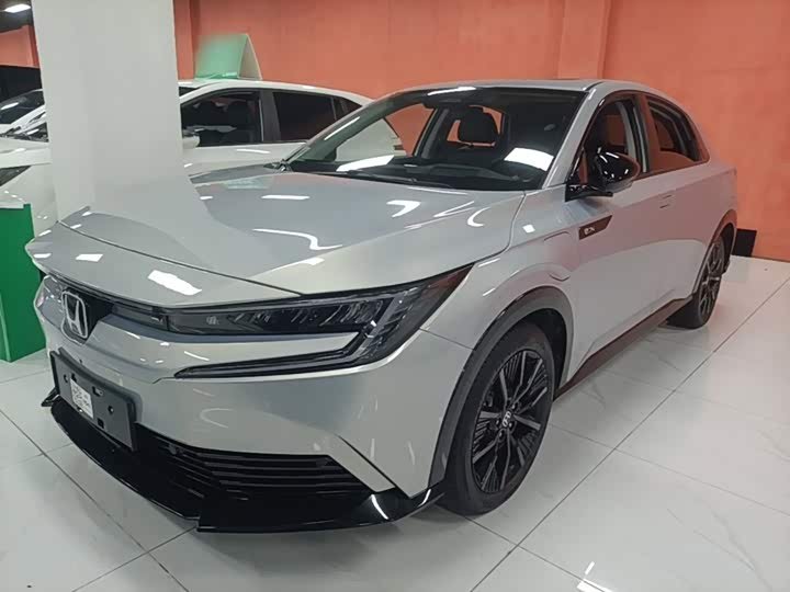 Honda e:NP2