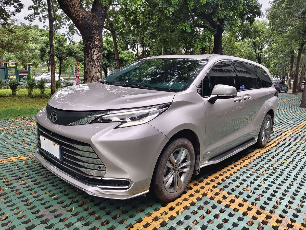 Toyota Sienna