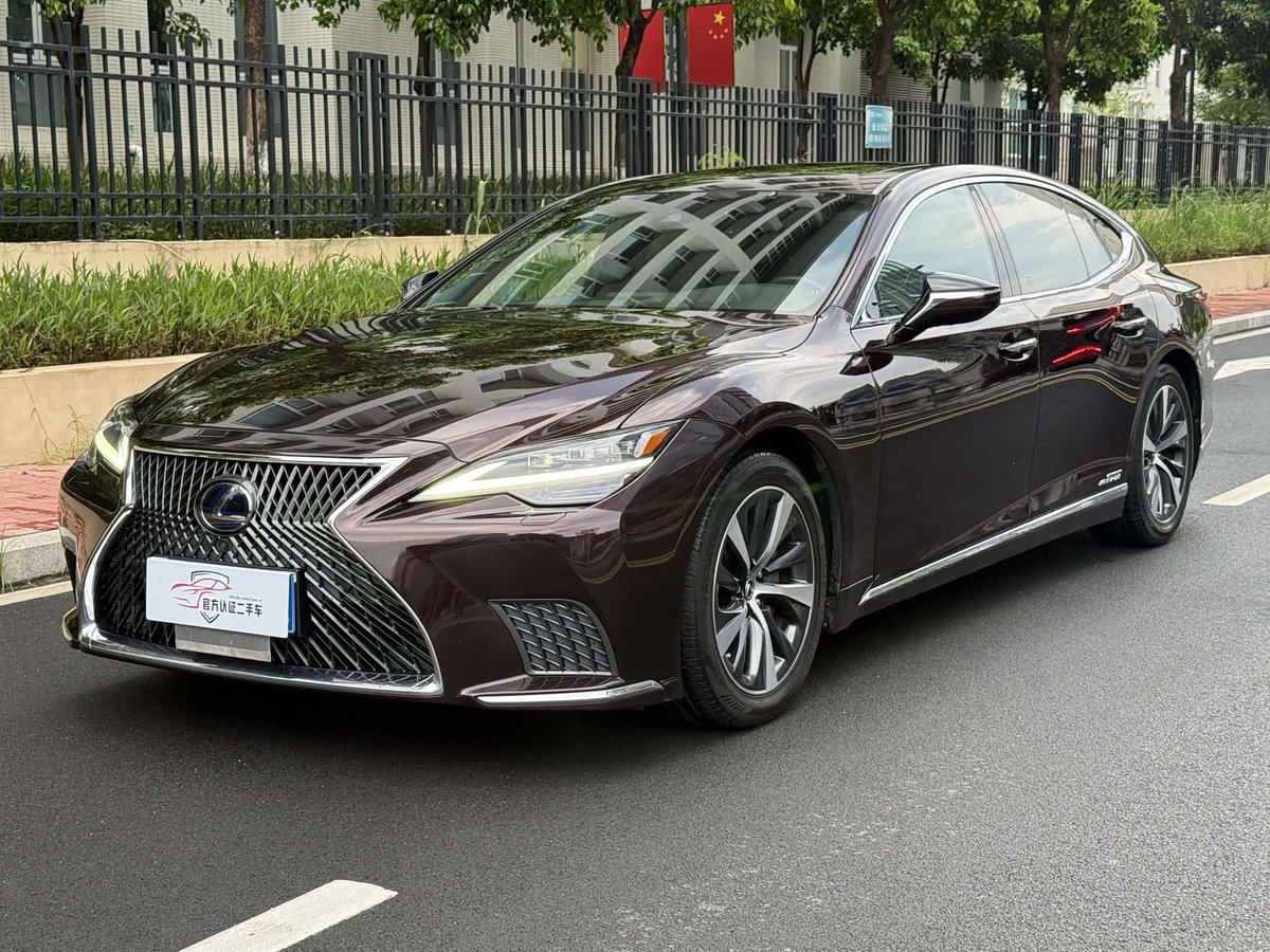 Lexus LS