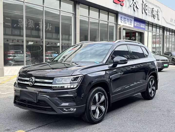 Volkswagen Tharu