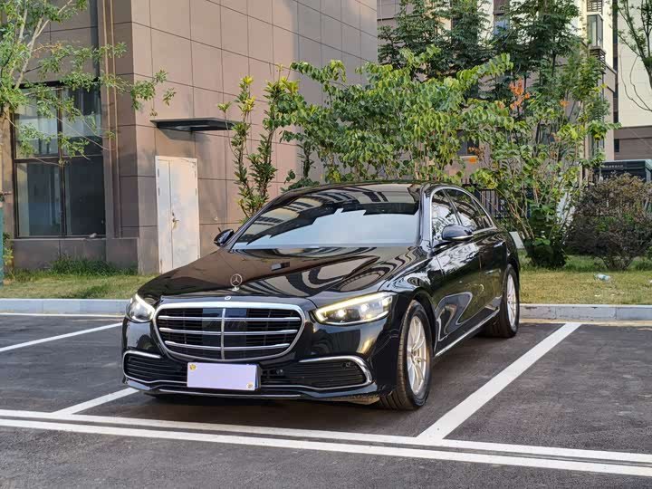 Mercedes-Benz S