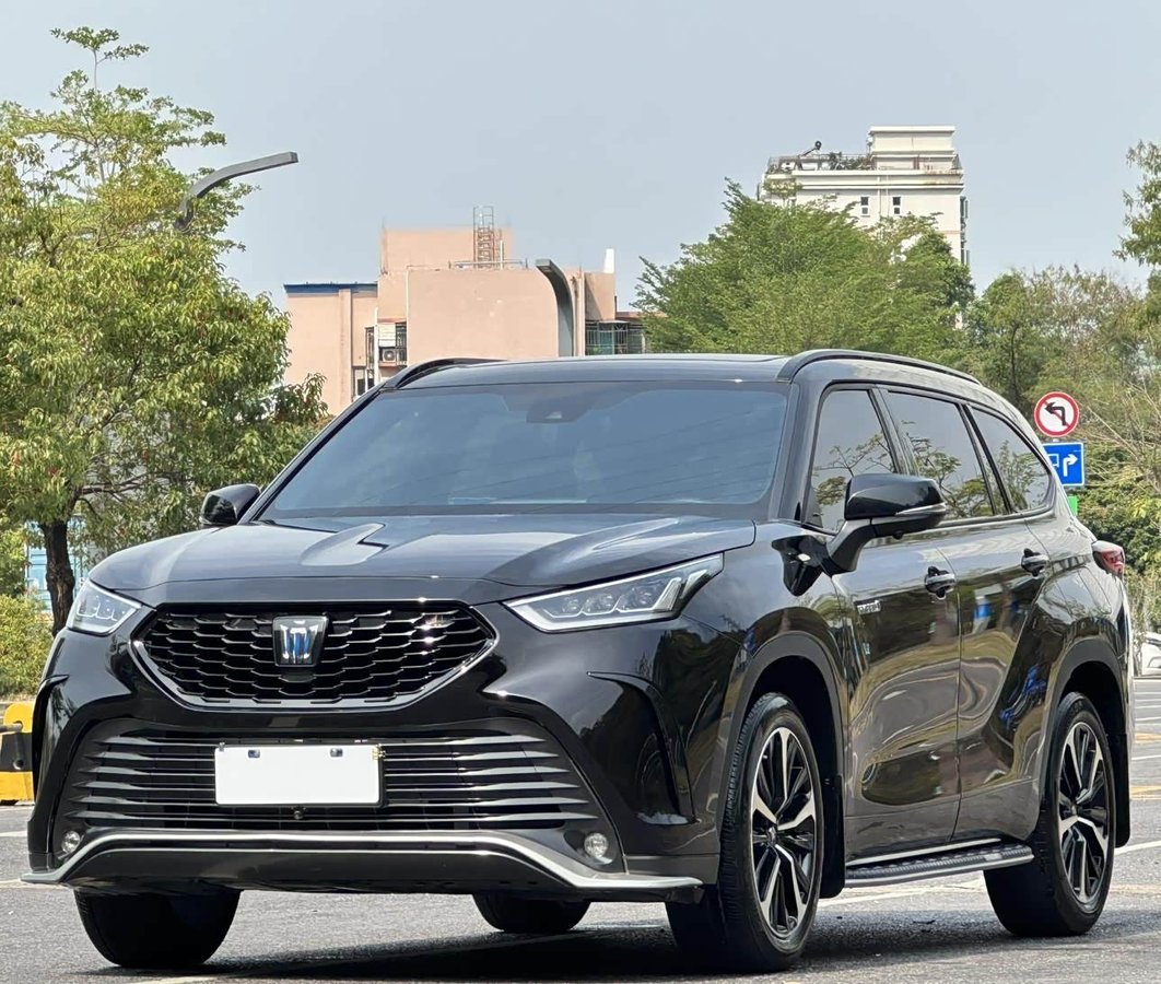 Toyota Crown Land Cruiser