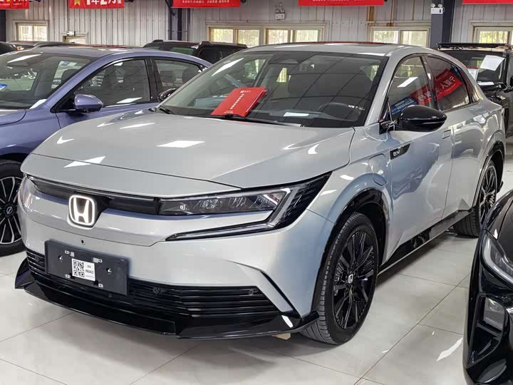 Honda e:NP2
