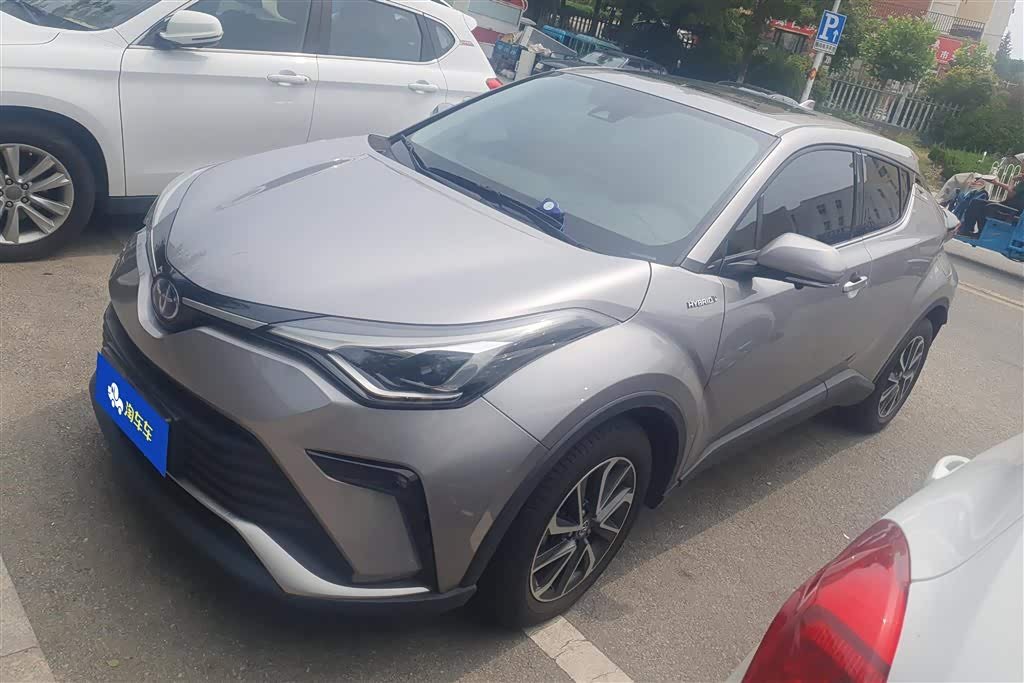 Toyota C-HR IZOA