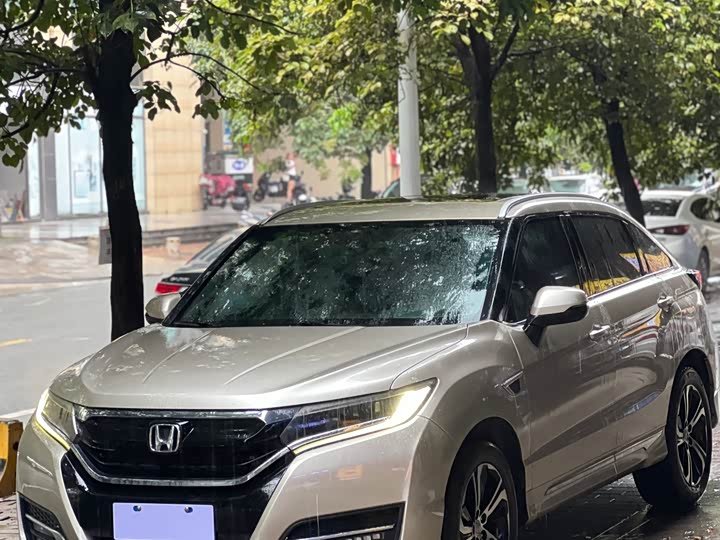 Honda UR-V