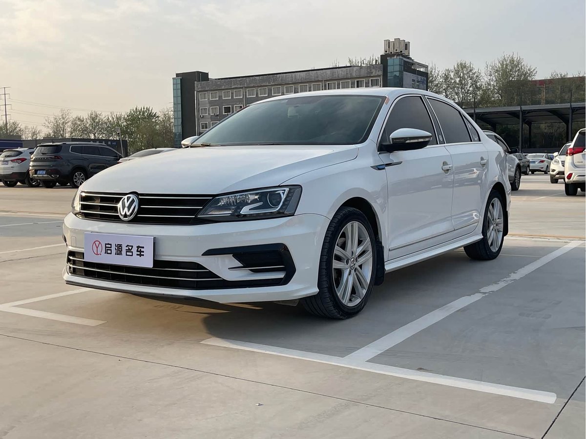 Volkswagen Sagitar