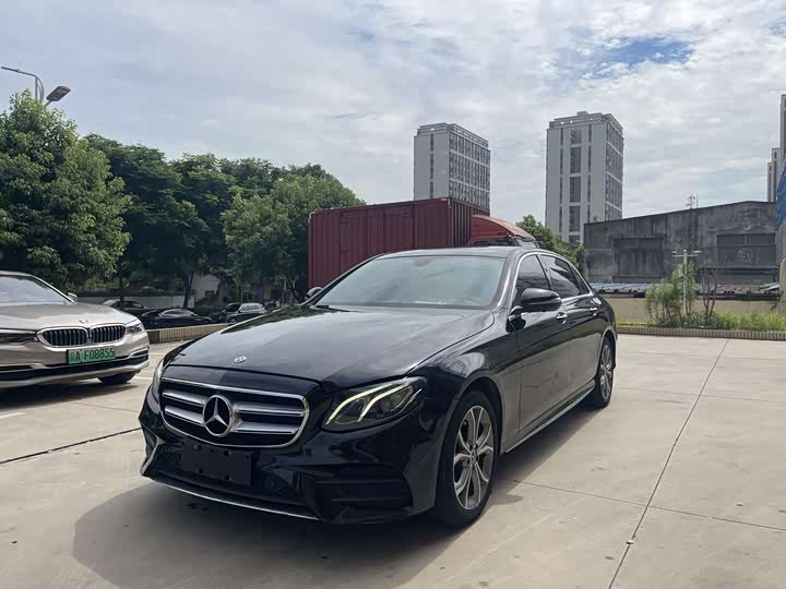 Mercedes-Benz E