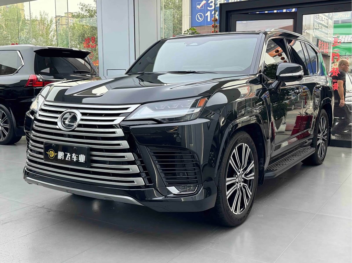 Lexus LX
