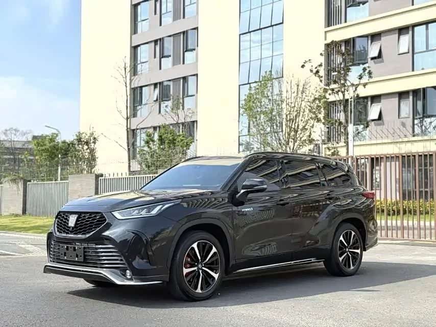 Toyota Crown Land Cruiser