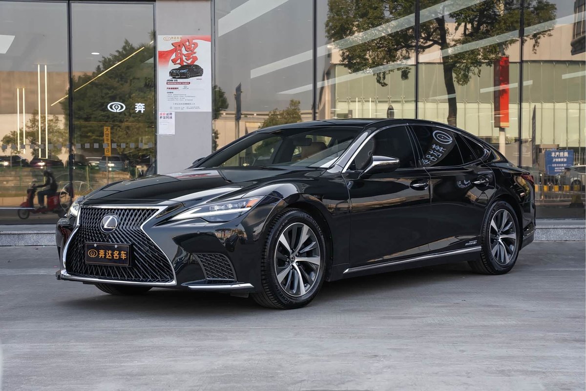 Lexus LS