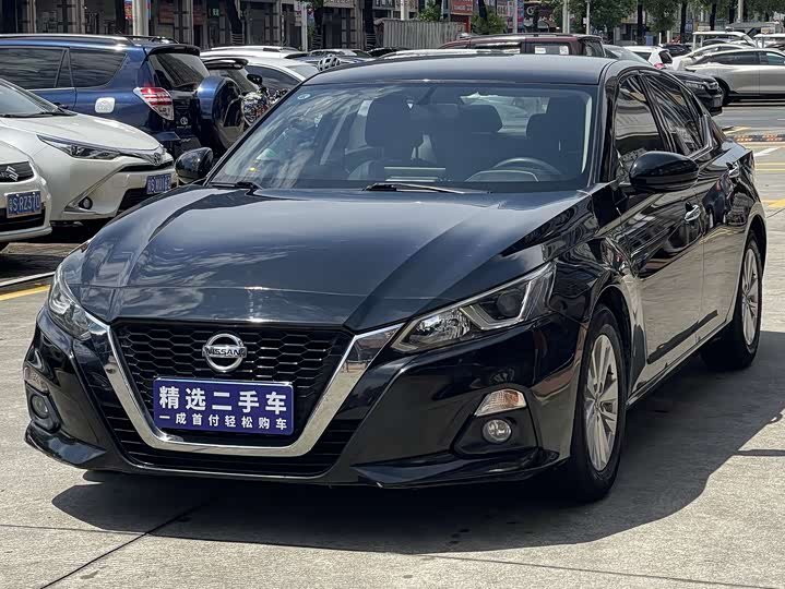 Nissan Altima