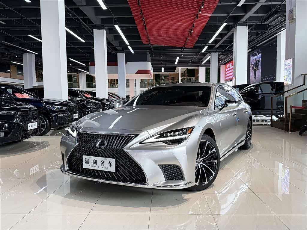 Lexus LS