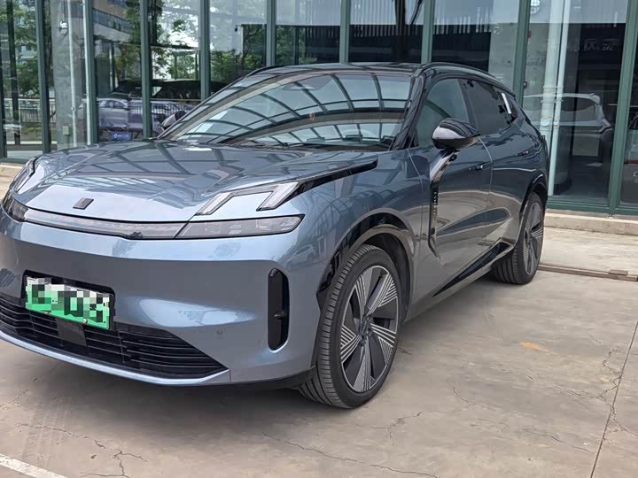 Lynk & Co 08