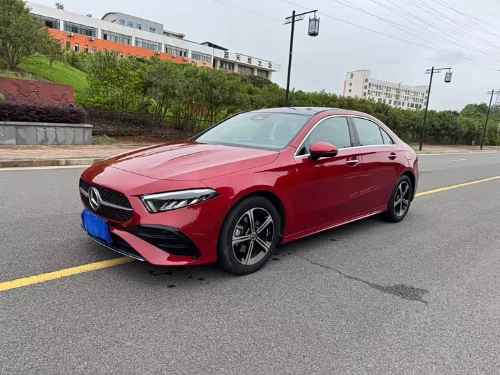 Mercedes-Benz A