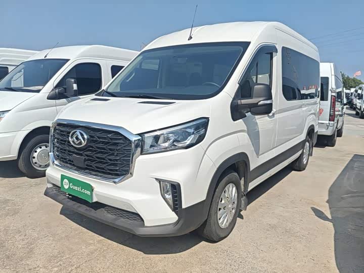 Maxus V90