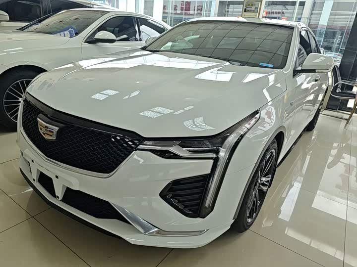 Cadillac CT4