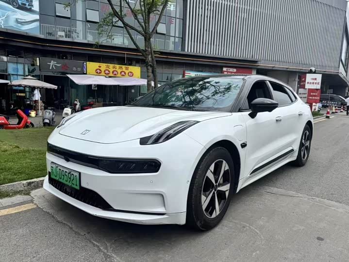 Zeekr 001