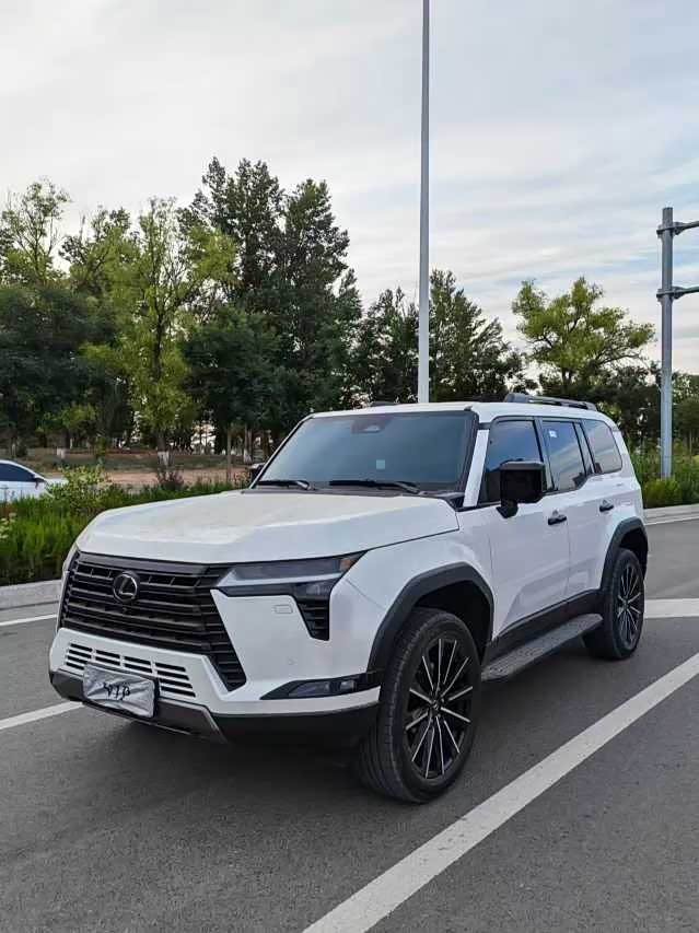 Lexus GX