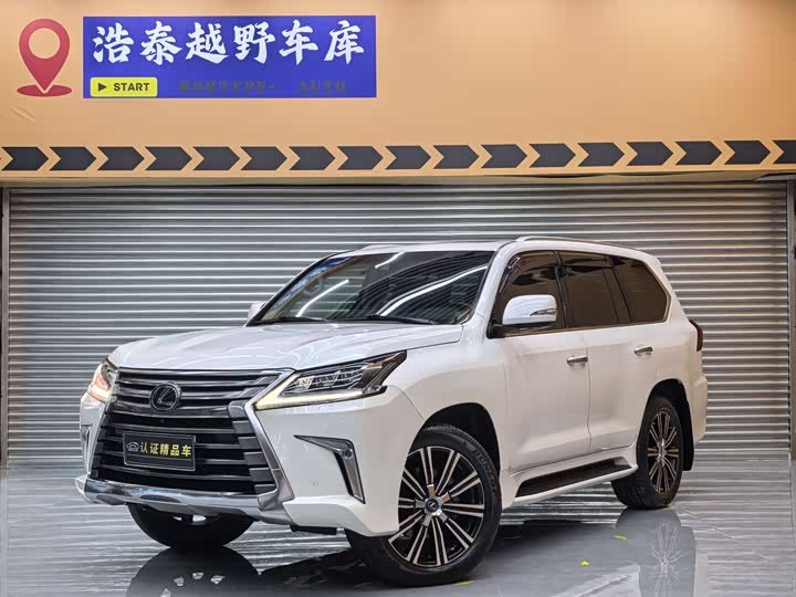 Lexus LX