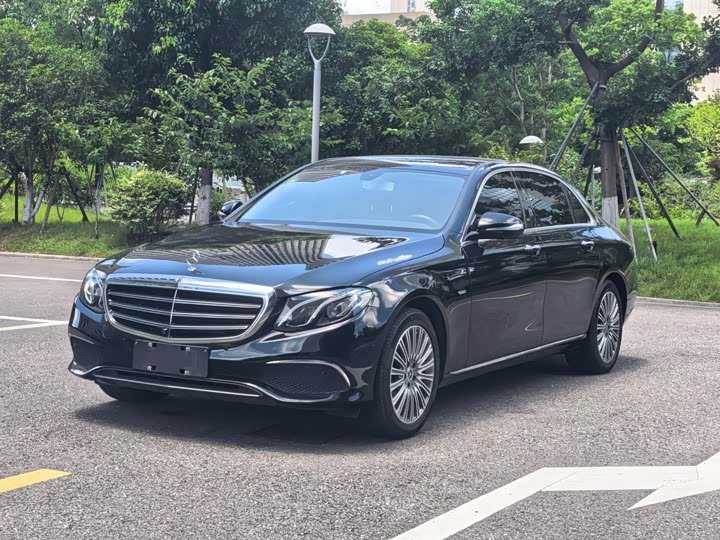 Mercedes-Benz E