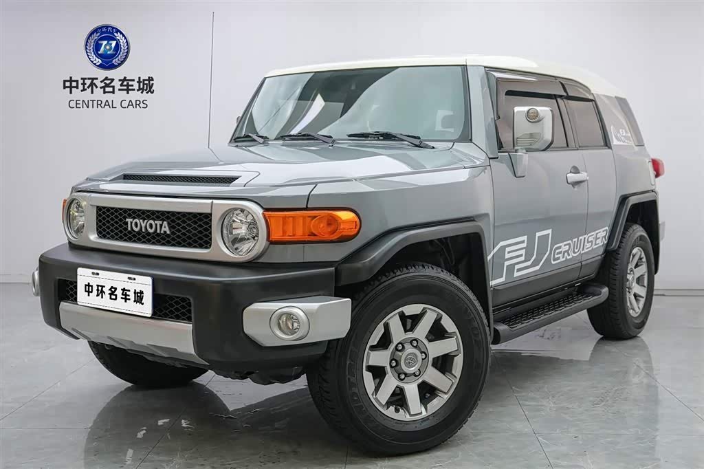 Toyota FJ