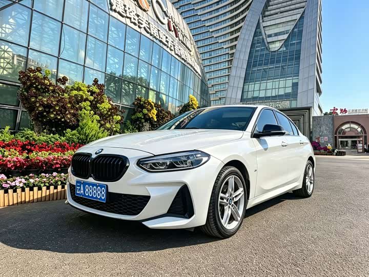BMW 120i