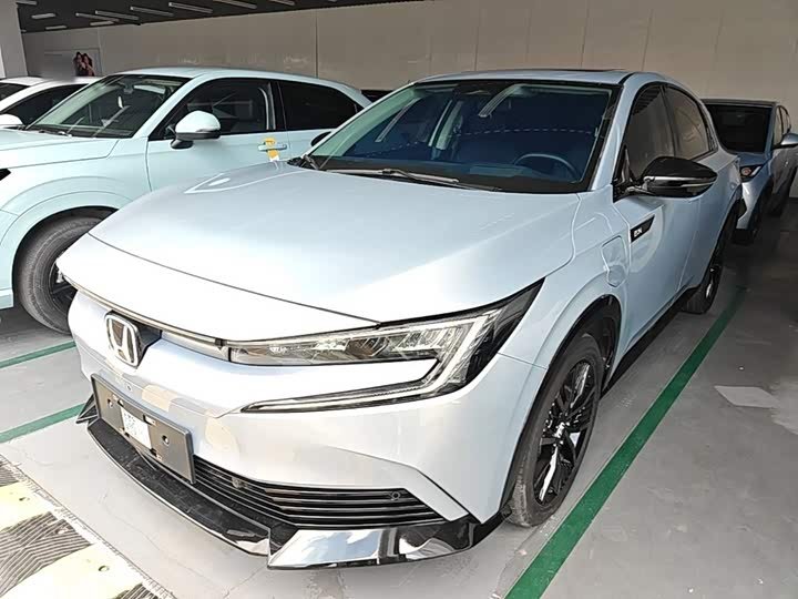 Honda e:NP2