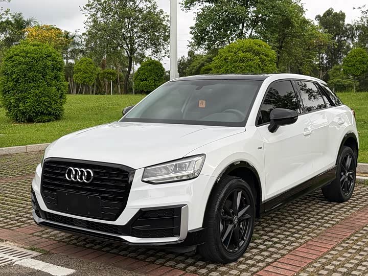 Audi Q2L