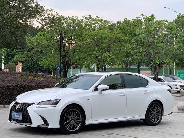 Lexus GS