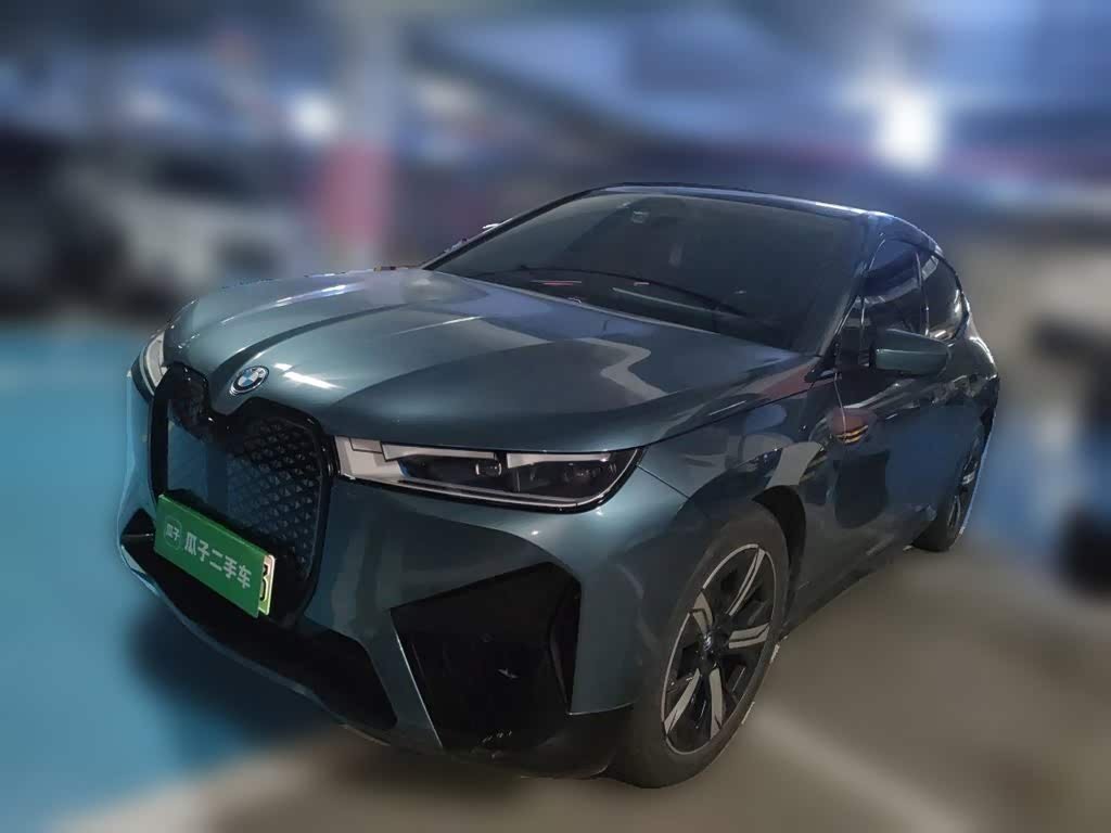 BMW iX