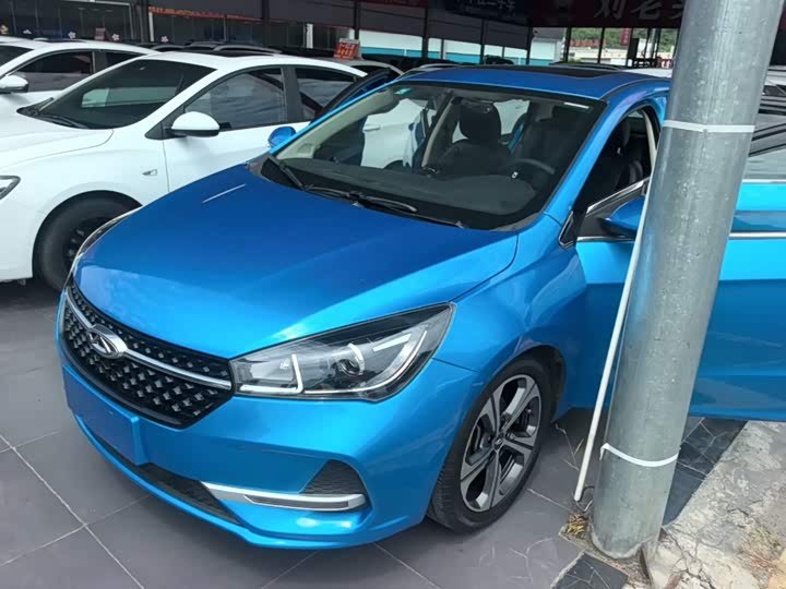Chery Arrizo 5