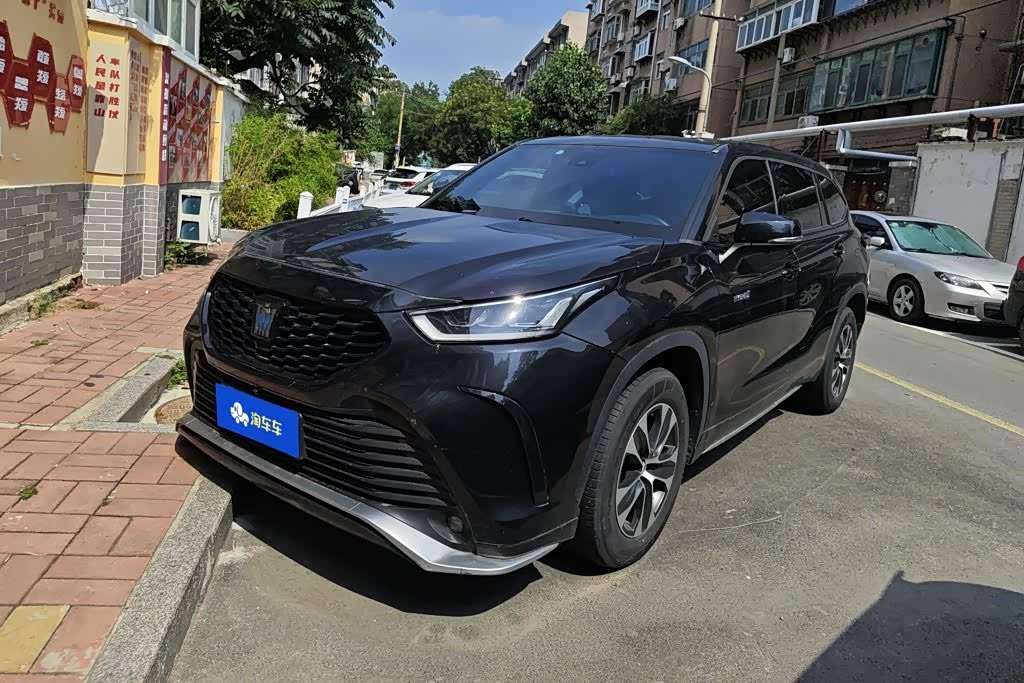 Toyota Crown Land Cruiser