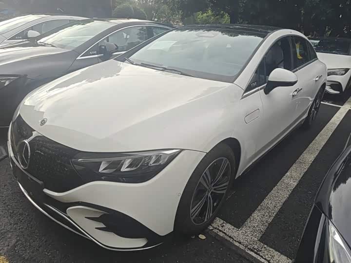 Mercedes-Benz EQE