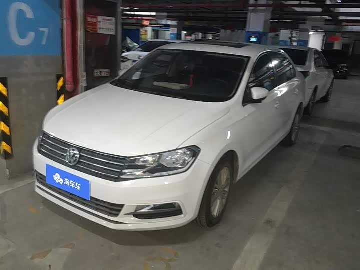 Volkswagen Santana
