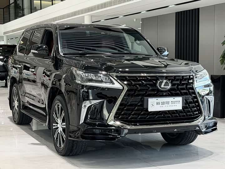 Lexus LX