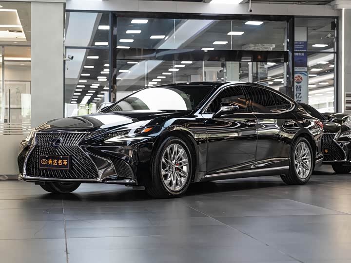 Lexus LS