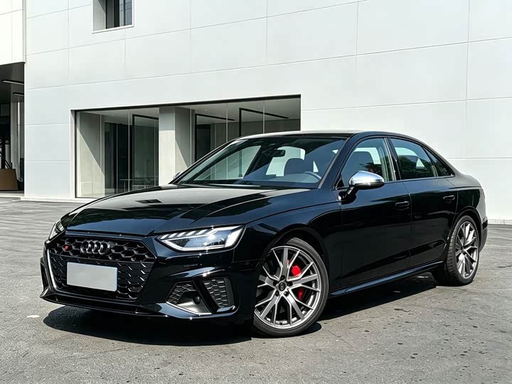 Audi S4
