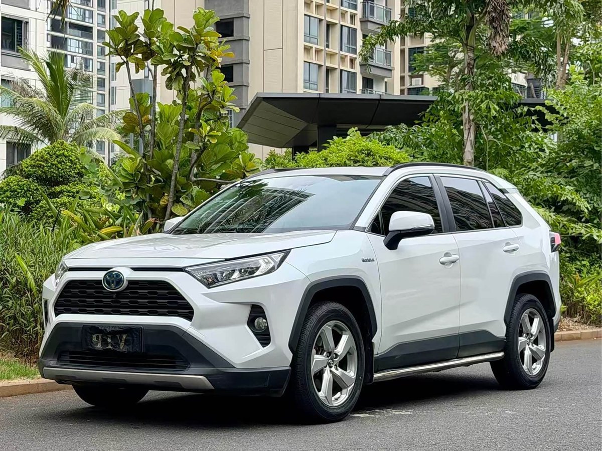 Toyota RAV4 Hybrid E+