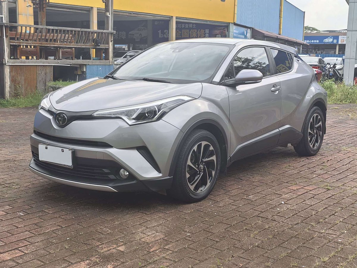 Toyota C-HR IZOA