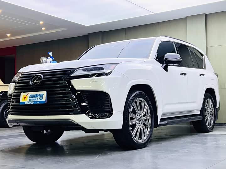 Lexus LX