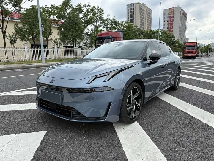 Lynk & Co 07