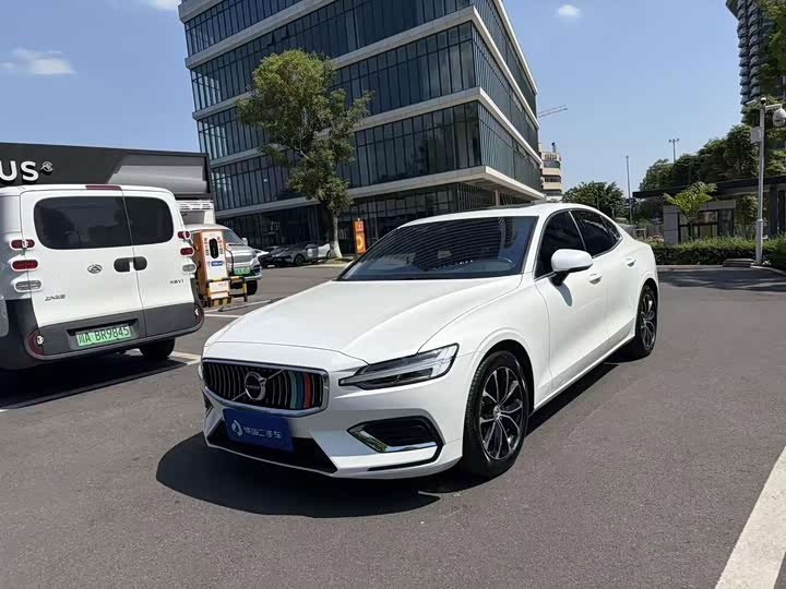 Volvo S60