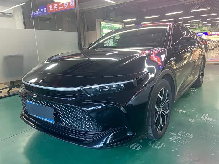 Toyota Crown SportCross