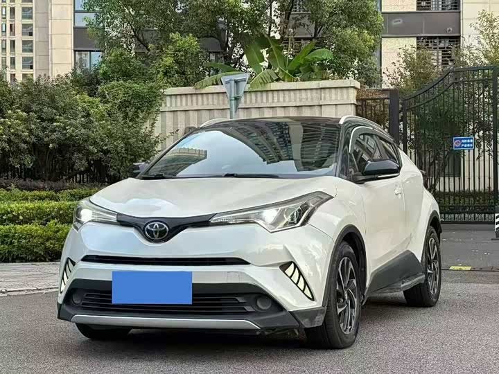Toyota C-HR IZOA
