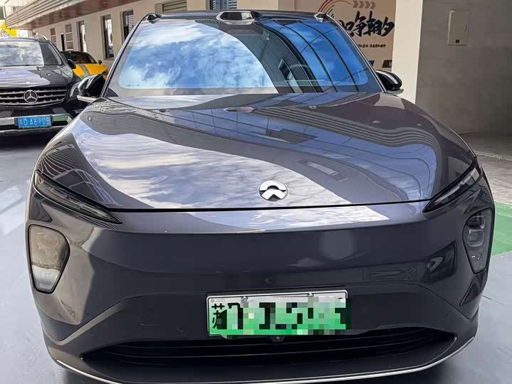 NIO EC7
